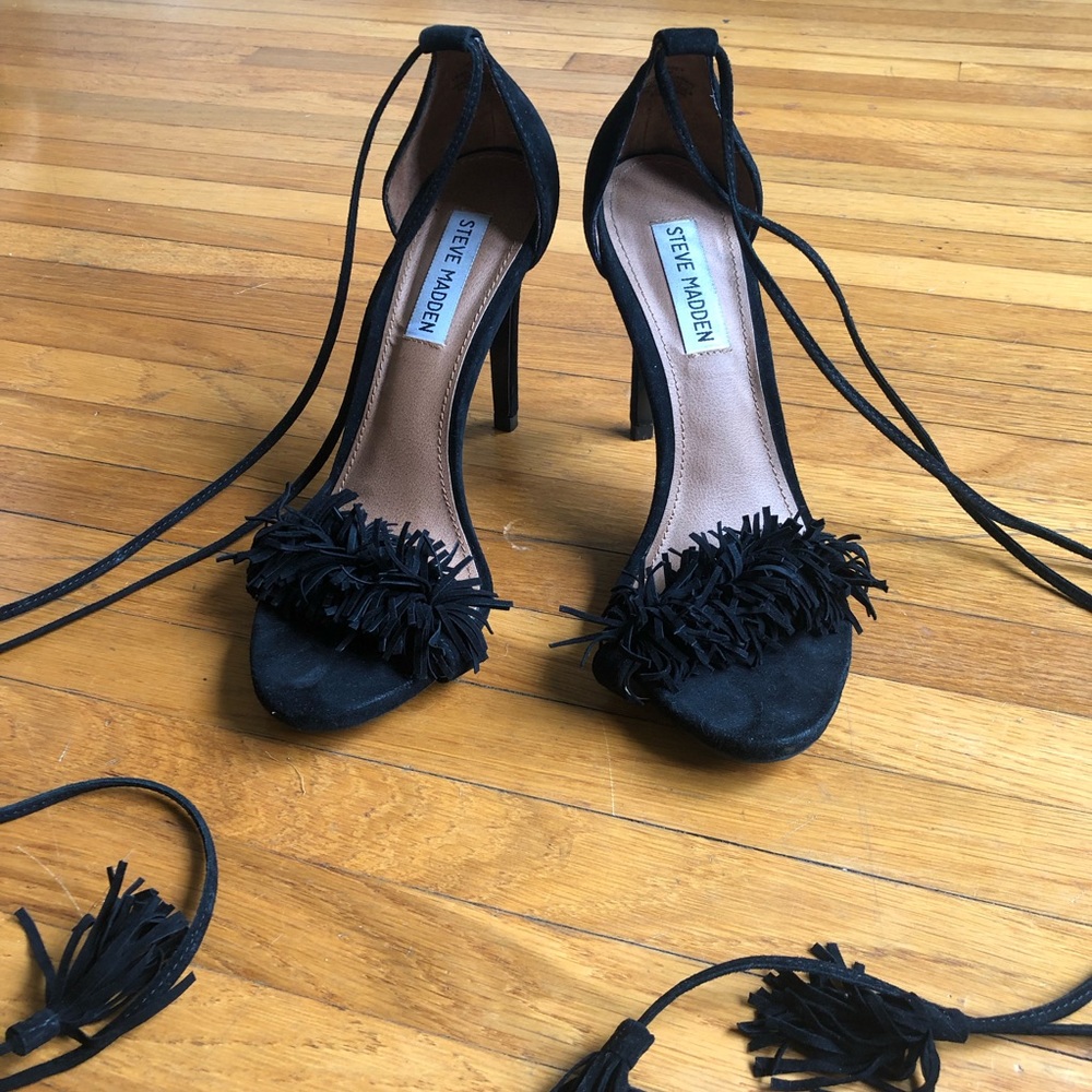 Steve Madden fringe ankle wrap sandals